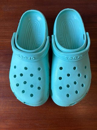 Crocs Talla 40 Nuevos Color Turquesa