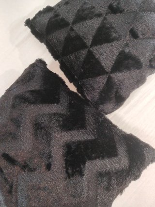 Cojines Negros Nuevos