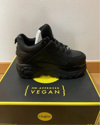 Bambas Buffalo Negras Talla 37
