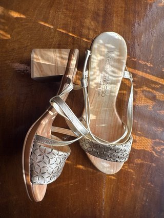 Sandalias Lorena Masso doradas T.37