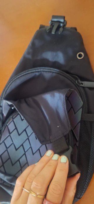 Mochila pequeña reflectante negra