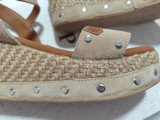 Cuñas Beige y Marrones