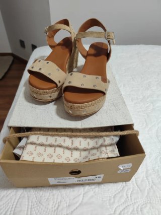 Cuñas Beige y Marrones