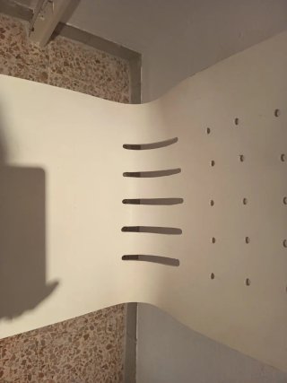 Silla de oficina blanca