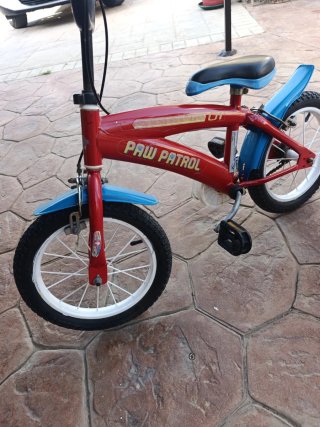 Bicicleta infantil Paw Patrol roja