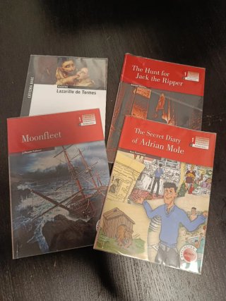 Libros lectura juvenil en el Instituto (1⁰ BAT)