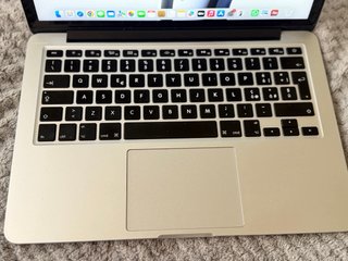 Apple MacBook Plata