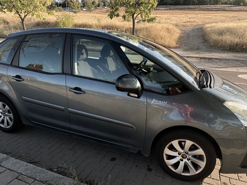 Citroen C4 Picasso 2012 - foto 1