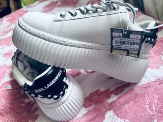 Zapatos Karl Lagerfeld Blancos y Negros