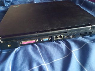 Portátil IBM ThinkPad R40