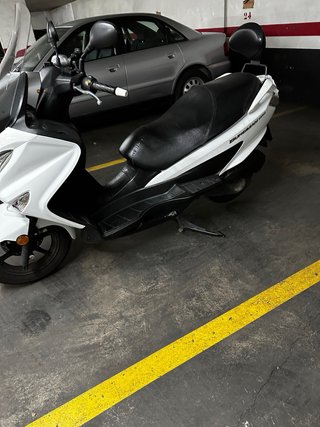 Suzuki Burgman 200 Scooter 45.000 km