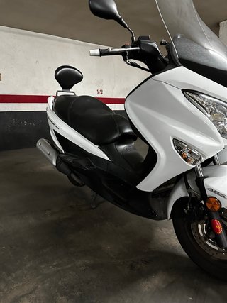 Suzuki Burgman 200 Scooter 45.000 km