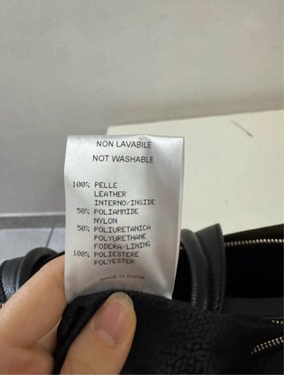 Borbonese borsa in pelle nera con logo dorato