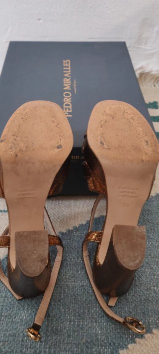 Sandalias Pedro Miralles Doradas Talla 38