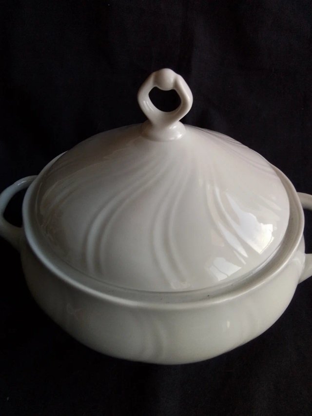 Sopera de porcelana Portugal, para estrenar