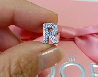 Charms Letras Pandora Pavé