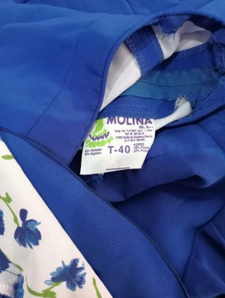 Traje de flamenca azul con volantes