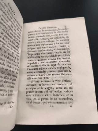 1776. Libro pergamino antiguo