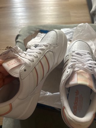 Zapatillas Adidas Blancas y Rosas