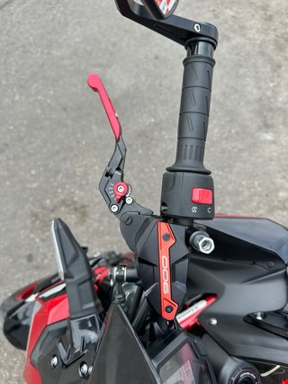 Kawasaki Z900 Negra/Roja