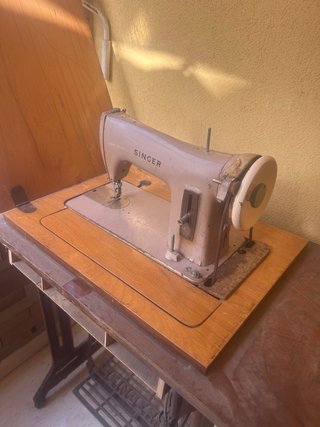 Máquina de coser Singer antigua