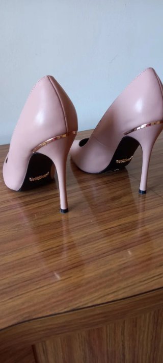 Zapatos de tacón elegantes color maquillaje/rosa