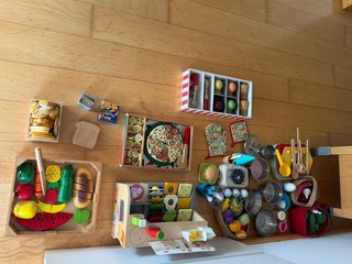 Cocina Infantil IKEA + Juguetes de madera etc