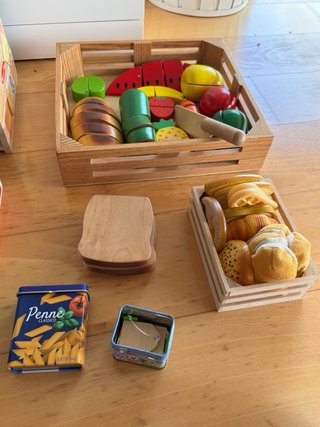Cocina Infantil IKEA + Juguetes de madera etc