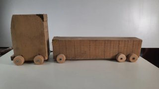 Camión de Juguete de Madera