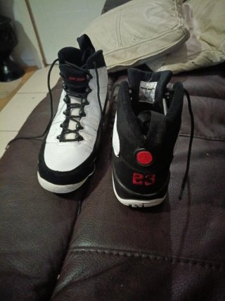Jordan Bambas Blancas y Negras