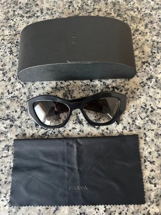 Gafas de sol Prada PR 07YS mujer – Como Nuevas