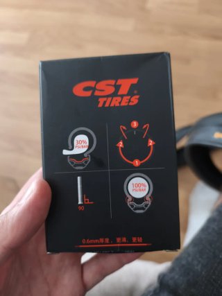 Cámara CST Ultra Light 700x18/25C