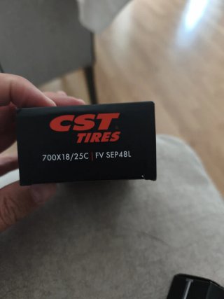 Cámara CST Ultra Light 700x18/25C