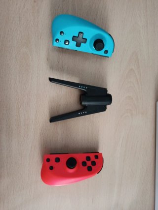 Mando Nintendo Switch Azul y Rojo