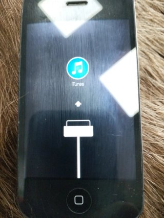 2 iPads A1395 Wifi Negro y iPhone 4