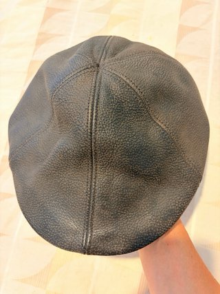 Gorra Goorin Bros. Piel gruesa grabada. USA