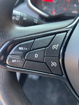 BIEN CUIDADO RENAULT CLIO DIESEL 2021