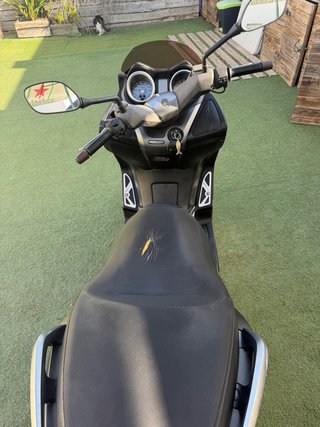 Yamaha X Max 250 Edición Especial Momo Design