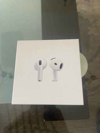 AirPods 4