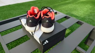 Adidas Courtflash K Zapatillas Negras y Rojas