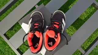 Adidas Courtflash K Zapatillas Negras y Rojas