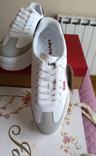 Zapatillas Levi's Blancas Plataforma Talla 38