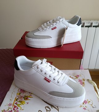 Zapatillas Levi's Blancas Plataforma Talla 38