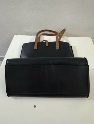 Borsa Manila Grace nera con manici marroni