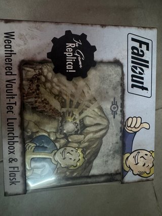 Lote 4 Cajas Fallout: Lunchbox + Flask