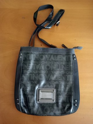 Bolso inspirado en Valentino Gris brillante