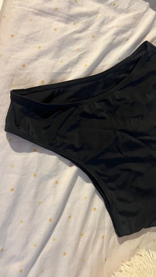 Bañador body inspiración Guess Logo Triángulo