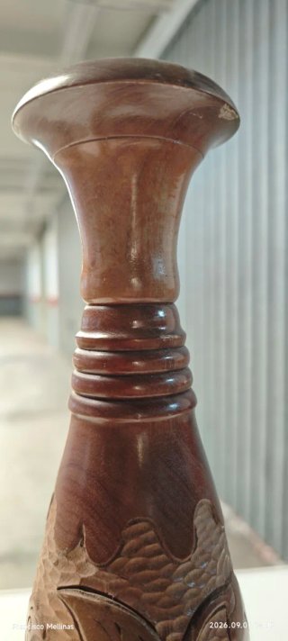 Jarrón Madera Tallada Vintage 44cm
