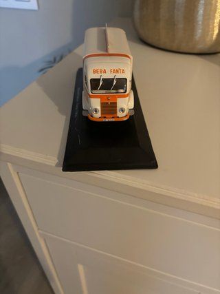 Maqueta Camión Renault Galion Fanta