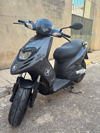 Piaggio Typhoon 50 Scooter 2017